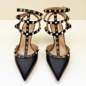 Valentino Black Grained Leather Gold Stud 65 Caged Rockstud Pumps